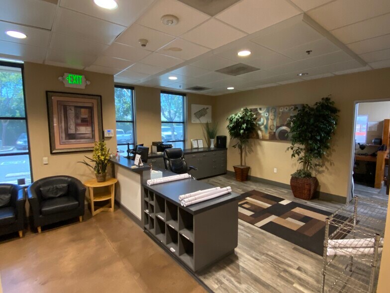 More Photos Of 7107-7139 Telegraph Rd, Montebello Warehouse For Sale