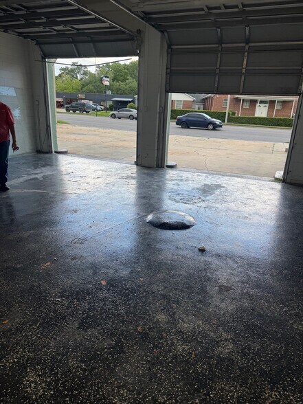 More Photos Of 2126 Blanding Blvd, Jacksonville Storefront For Lease
