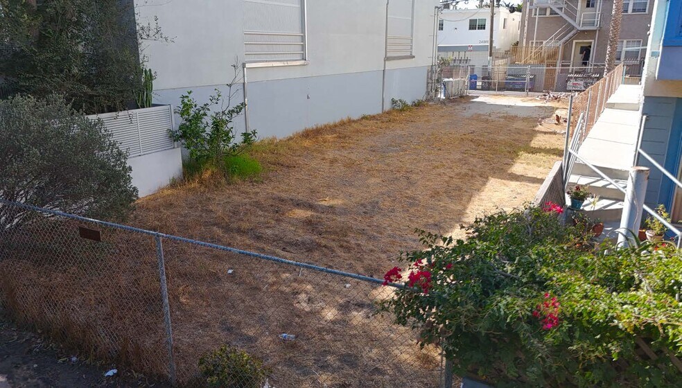 More Photos Of 23 Wavecrest Ave, Venice Land For Sale