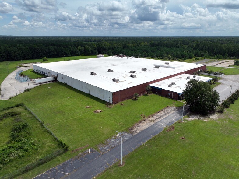 More Photos Of 1000 Bicycle Way, Manning Distribution For Sale