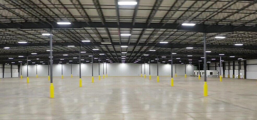 More Photos Of 990 N Vandemark Rd, Sidney Distribution For Lease