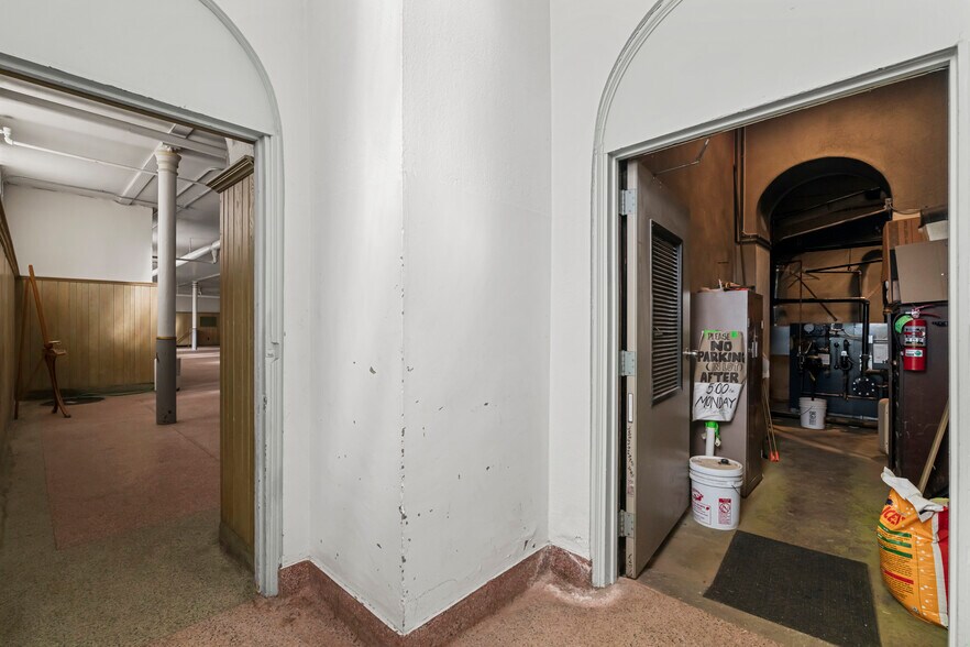 More Photos Of 21 State St, Oil City Specialty For Sale