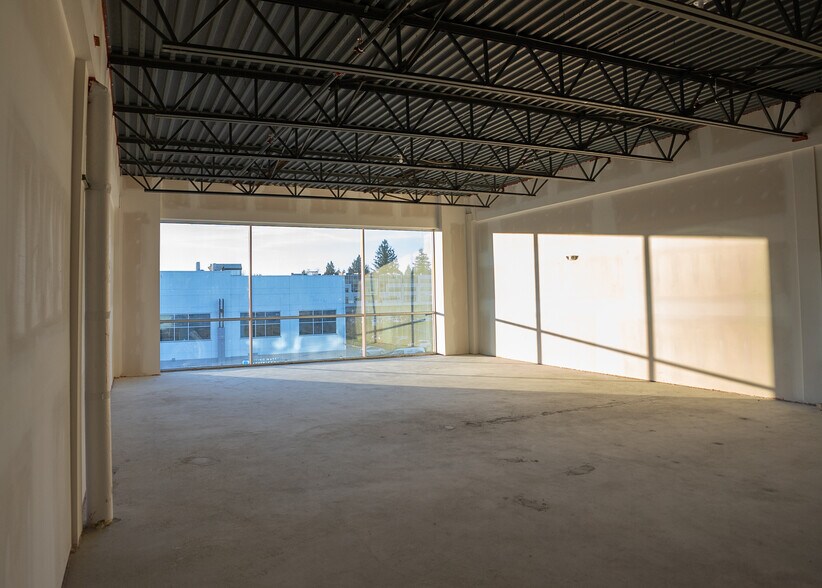 More Photos Of 15315 66 Ave, Surrey Medical For Lease