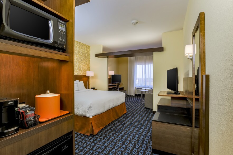 More Photos Of 5207 Big Spring Hwy, Snyder Hotel For Sale