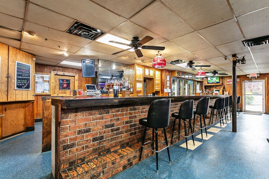 More Photos Of 4950 KY-52, Loretto Restaurant For Sale