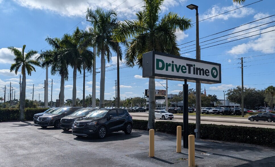 More Photos Of 5390 S US Highway 1, Fort Pierce Auto Dealership For Sale