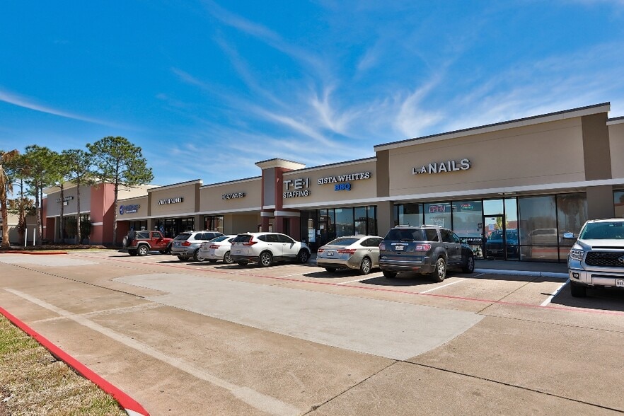 More Photos Of 401 This Way St, Lake Jackson Unknown For Lease