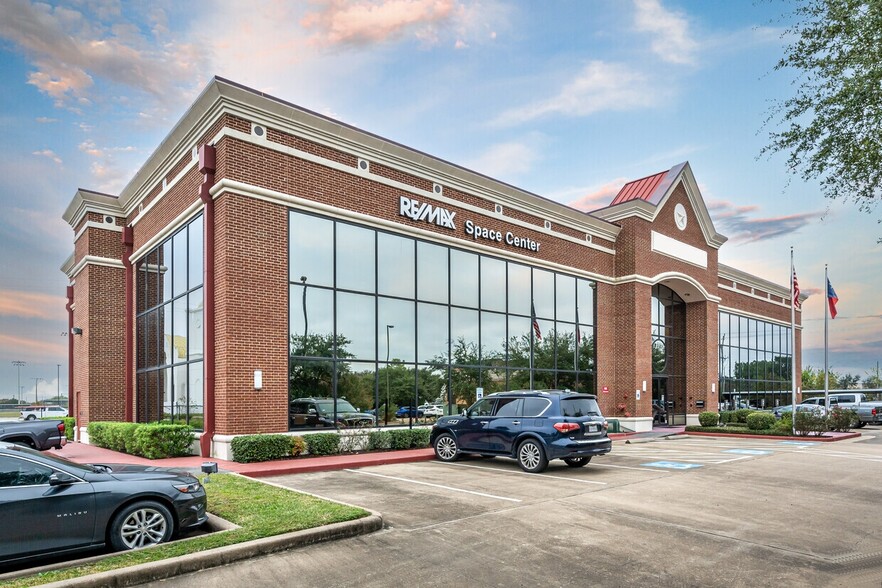 Primary Photo Of 1150 Clear Lake City Blvd, Houston Medical For Lease