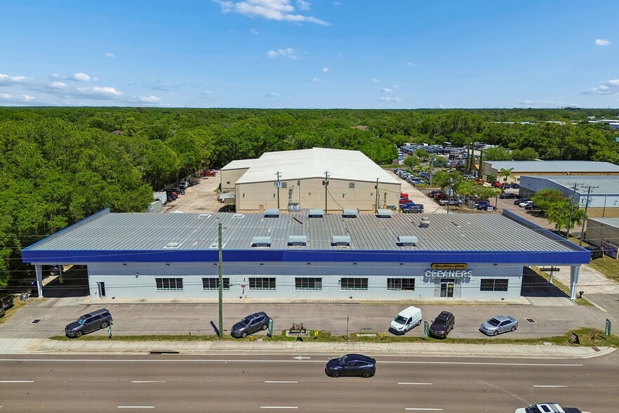 More Photos Of 9945 Race Track Rd, Tampa Industrial For Sale