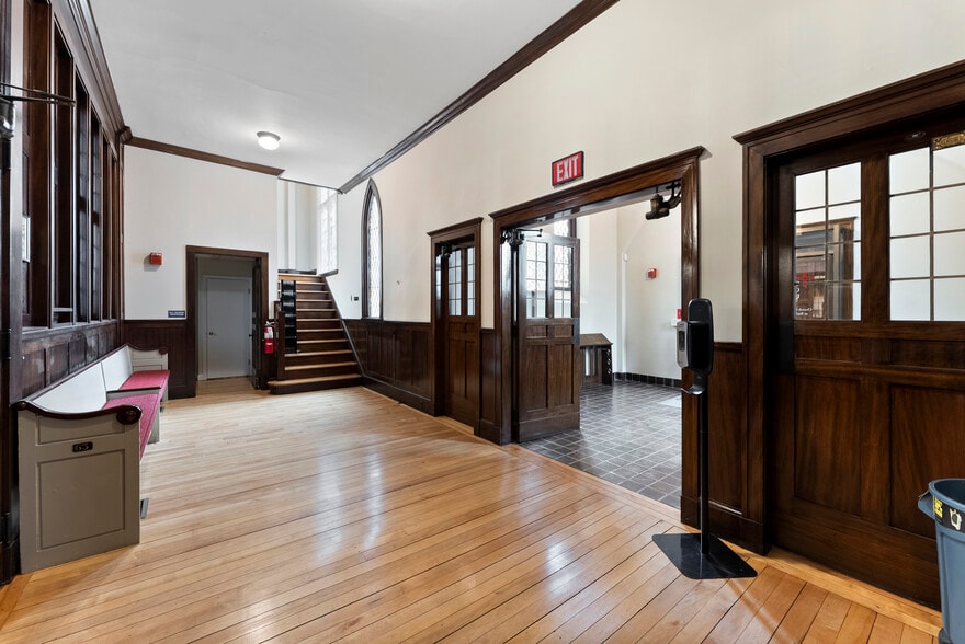 More Photos Of 180 Merrimack St, Lowell Religious Facility For Sale