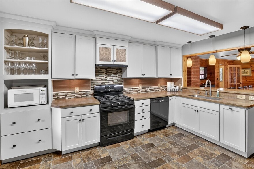 More Photos Of 10935 Linger Longer Rd, Grayling Hospitality For Sale