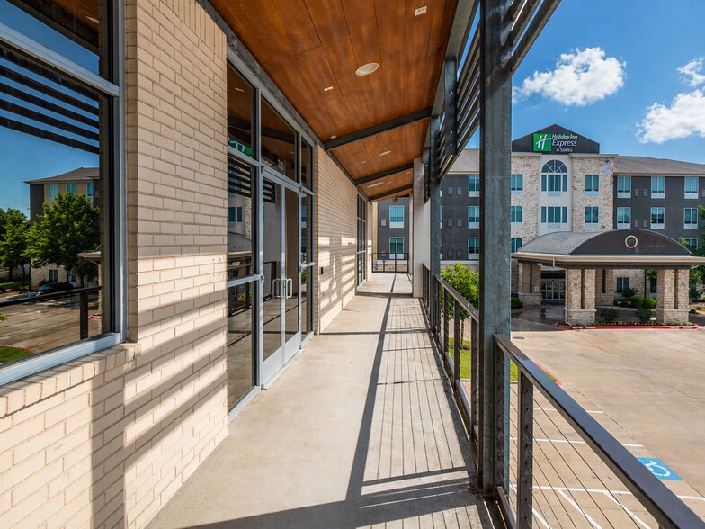 Primary Photo Of 10721 Research Blvd, Austin Storefront Retail Office For Lease