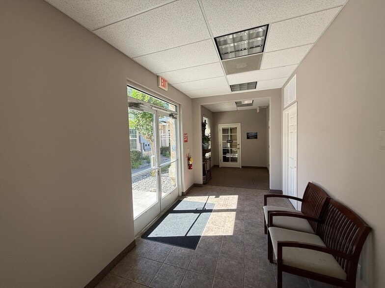 More Photos Of 1415 Victor Ave, Redding Office For Lease