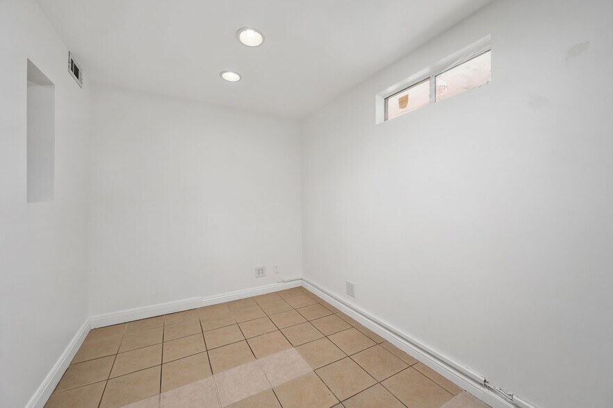 More Photos Of 3861 Jasmine Ave, Culver City Medical For Lease