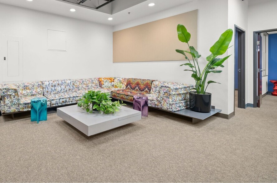 More Photos Of 400 W Ocean Blvd, Long Beach Apartments For Lease