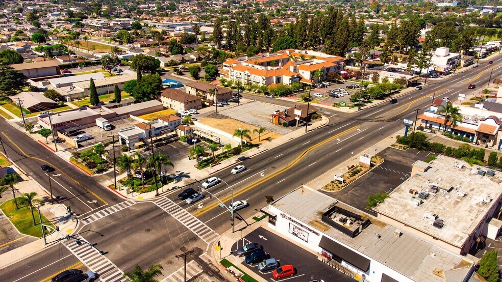 More Photos Of 150 W Whittier Blvd, La Habra Restaurant For Lease