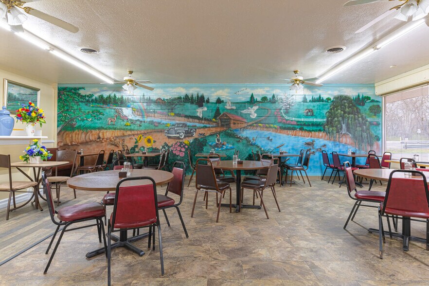 More Photos Of 749-751 Dayton Oxford Rd, Carlisle Freestanding For Sale