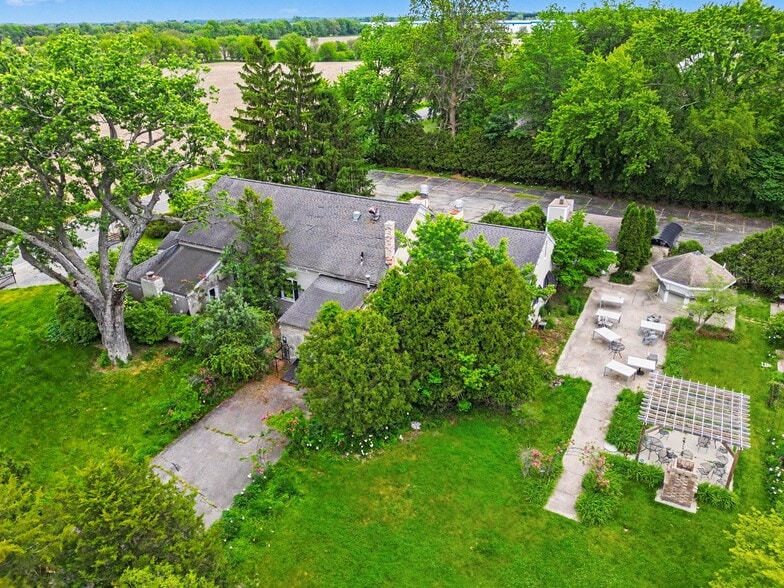 More Photos Of 24460 Adams Rd, South Bend Restaurant For Sale