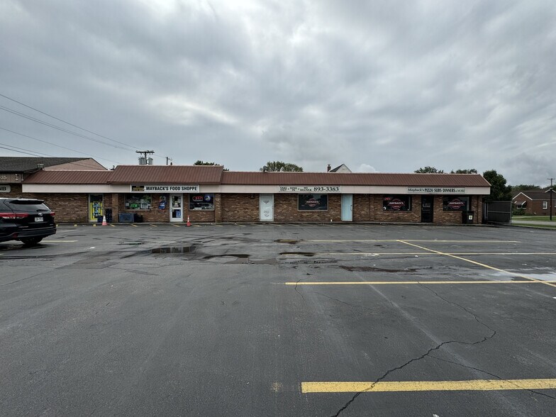 Primary Photo Of 3035 Genesee St, Buffalo Storefront For Lease