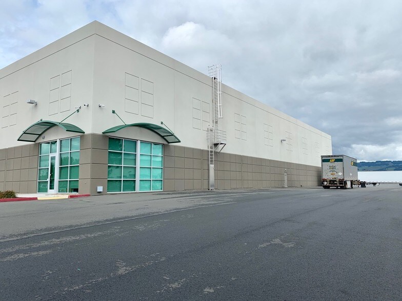 More Photos Of 1470 Cader Ln, Petaluma Warehouse For Lease