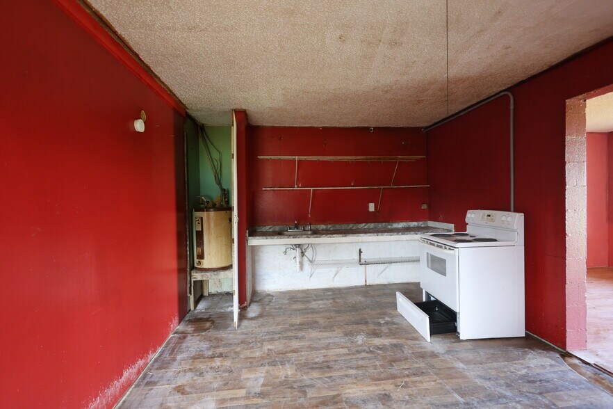 More Photos Of 25377 Welling rd, Welling Apartments For Sale