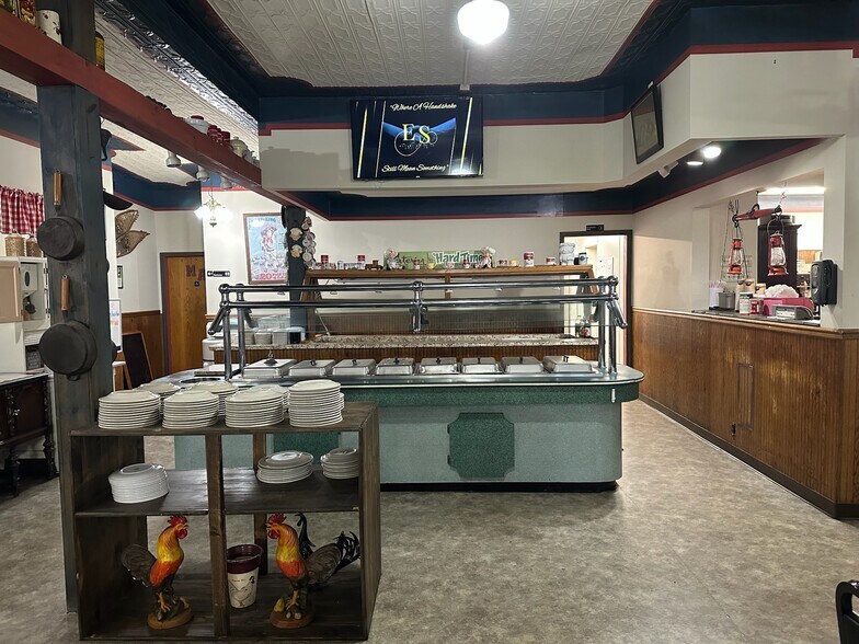 More Photos Of 108 N Phelps St, Decatur General Retail For Sale