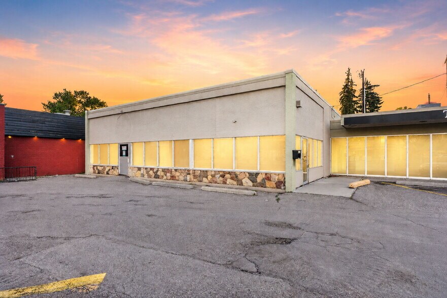 More Photos Of 4316 118 Ave NW, Edmonton Office For Lease