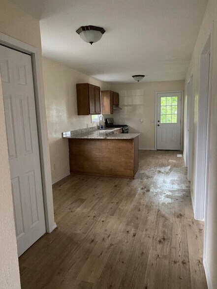 More Photos Of 9 Elizabeth st, Dover Flex For Sale