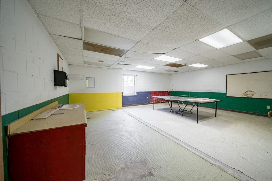 More Photos Of 4323 Primrose Rd, Columbus Religious Facility For Sale