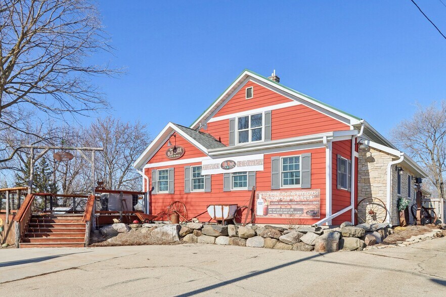 More Photos Of W11070 Hwy 16 & 60, Columbus Restaurant For Sale