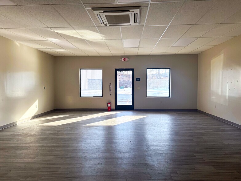 More Photos Of 501 E Moorestown Rd, Wind Gap Medical For Lease