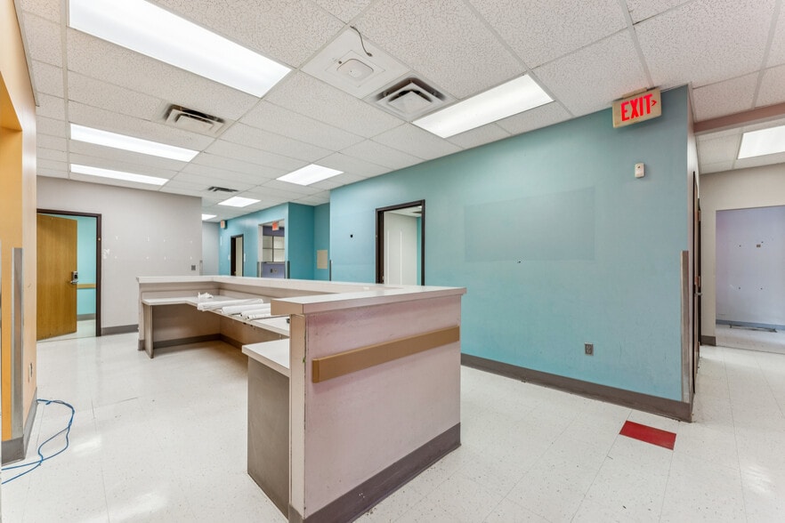 More Photos Of 1090 9th Ave SW, Bessemer Medical For Sale