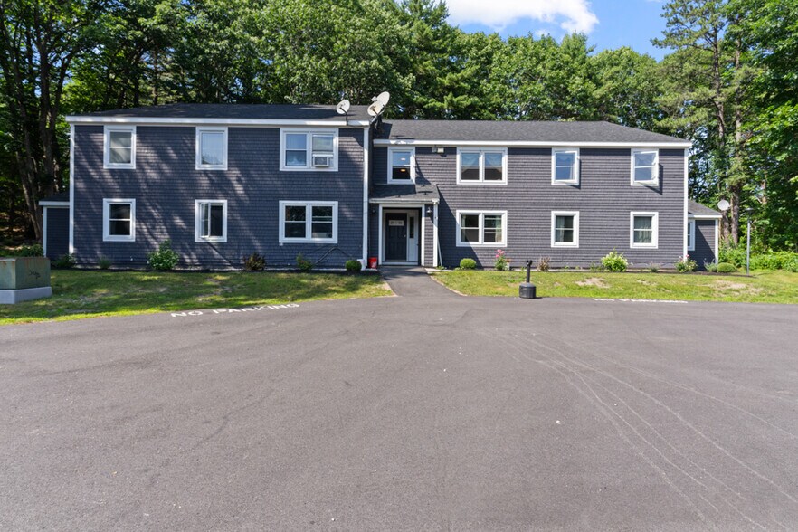 More Photos Of 12 Elm St, Freeport Apartments For Sale