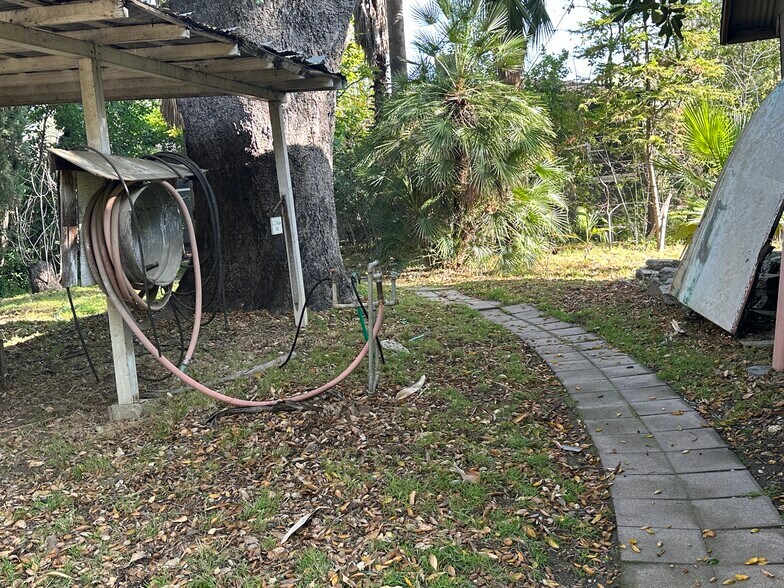 More Photos Of 315 E 4th St, Ontario Flex For Sale