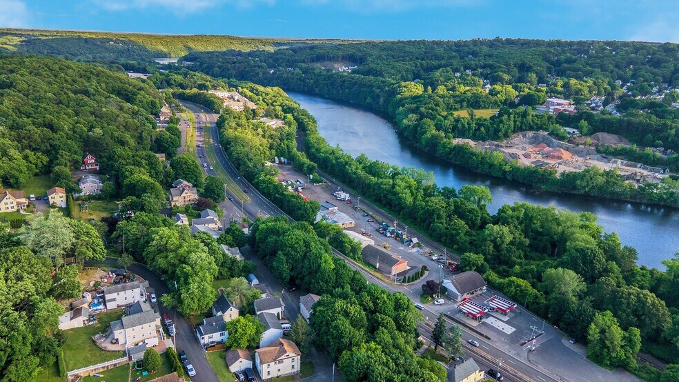 More Photos Of 38 Commerce St, Derby Manufacturing For Lease