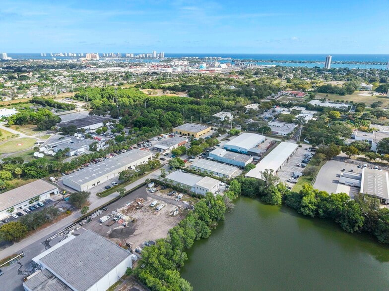 More Photos Of 1133 53rd Ct N, Mangonia Park Warehouse For Sale