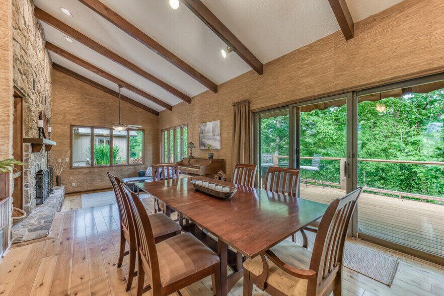 More Photos Of 19080 N Fork River Rd, Abingdon Specialty For Sale