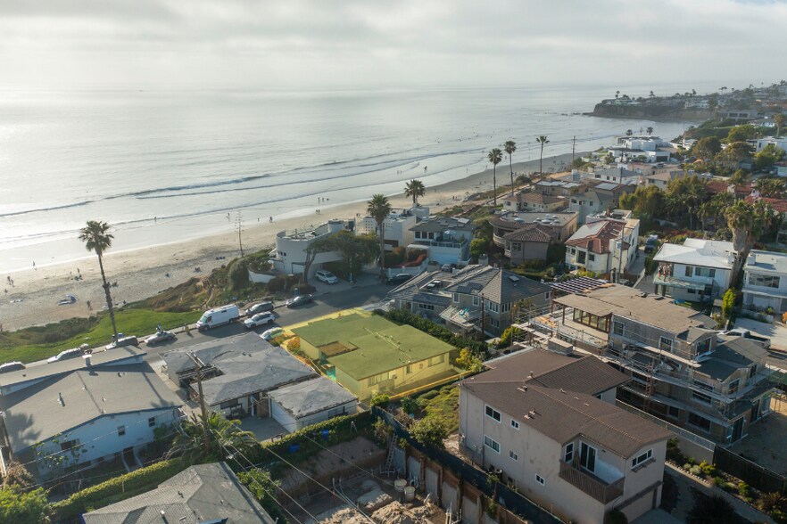 More Photos Of 4933 Ocean Blvd, San Diego Multifamily For Sale