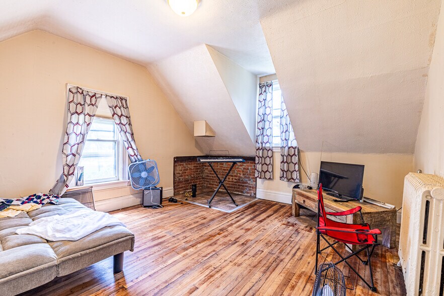 More Photos Of 1041 Lake Ave, Rochester Apartments For Sale