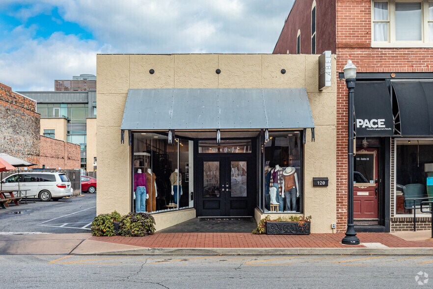 More Photos Of 118 W Central Ave, Bentonville Storefront For Sale