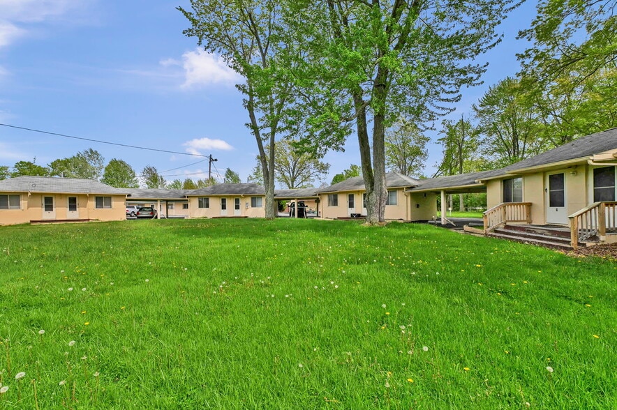 More Photos Of 44077 Oberlin Elyria Rd, Oberlin Hotel For Sale