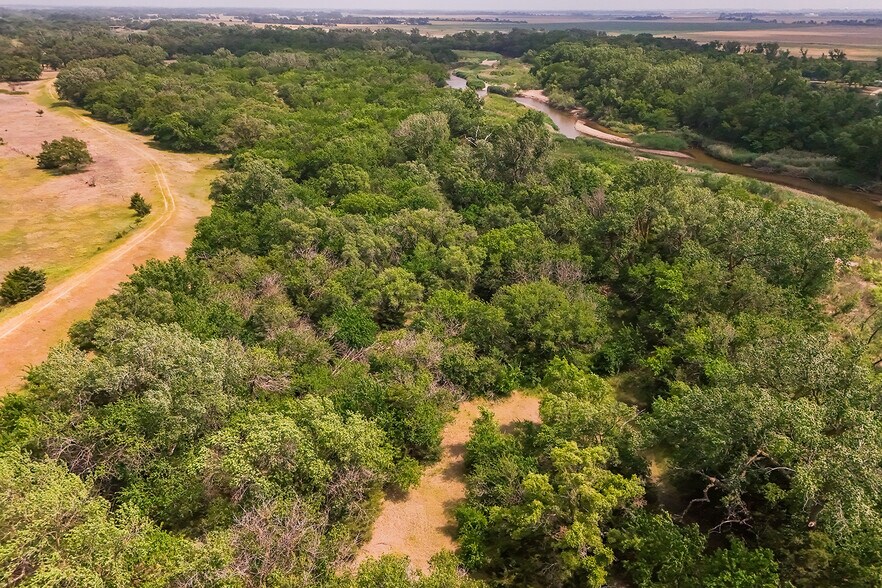 More Photos Of 9111 Long View Road, Burrton Land For Sale