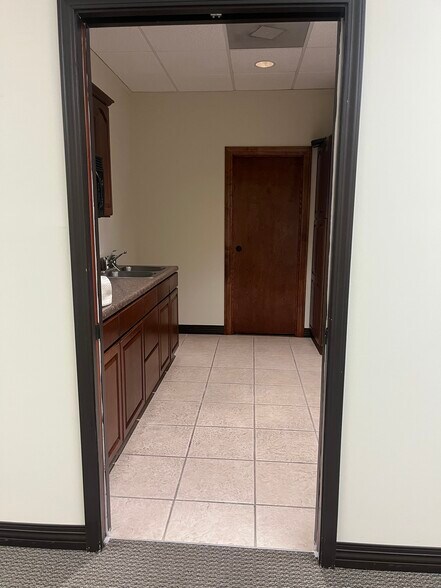 More Photos Of 2415 Carter Ln, Columbia Office For Sale