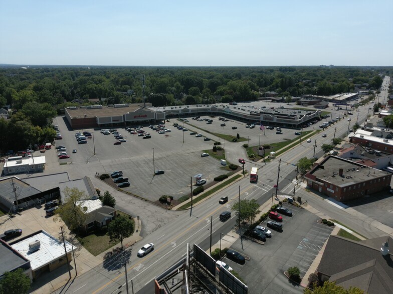 More Photos Of 21593-21929 Lorain Rd, Cleveland Unknown For Lease