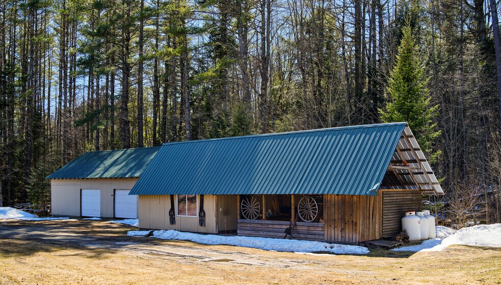 More Photos Of 3806 Vt Route 11, Londonderry Hotel For Sale