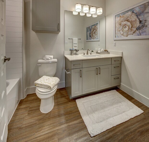 More Photos Of 200 Springtown Way, San Marcos Apartments For Lease