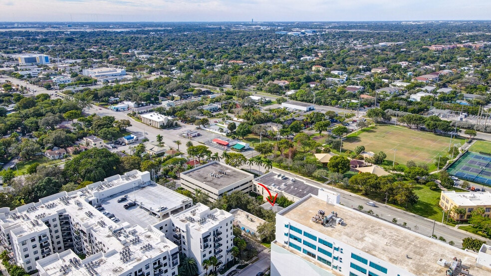 More Photos Of 8 SE 8th St, Fort Lauderdale Office For Sale