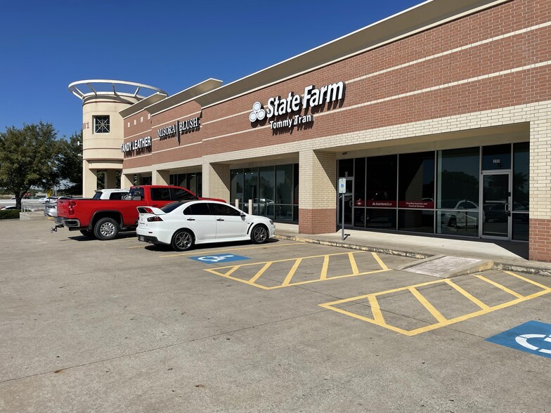 More Photos Of 7601 W Sam Houston S, Houston Storefront For Sale