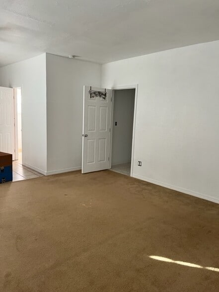 More Photos Of 800 Main St, Titusville Service For Sale