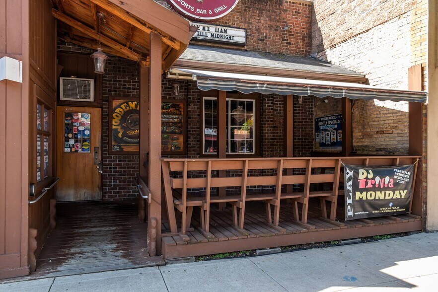 More Photos Of 217 E College Ave, Appleton Restaurant For Sale